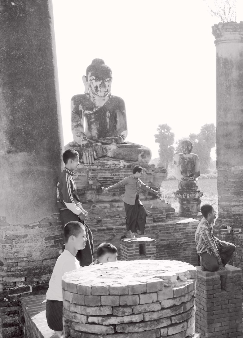 The ruins of ancient Ava.